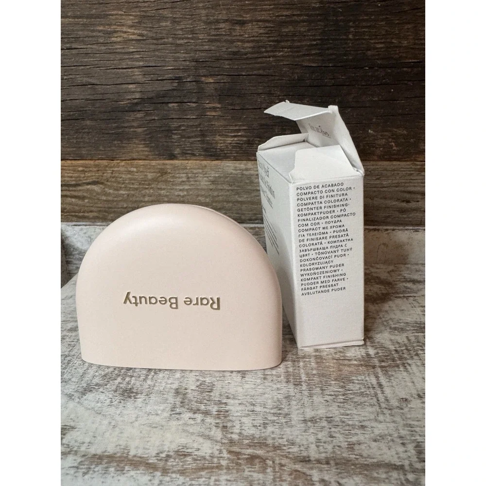 Rare Beauty True To Myself‎ Tinted Pressed Powder · Selena Gomez